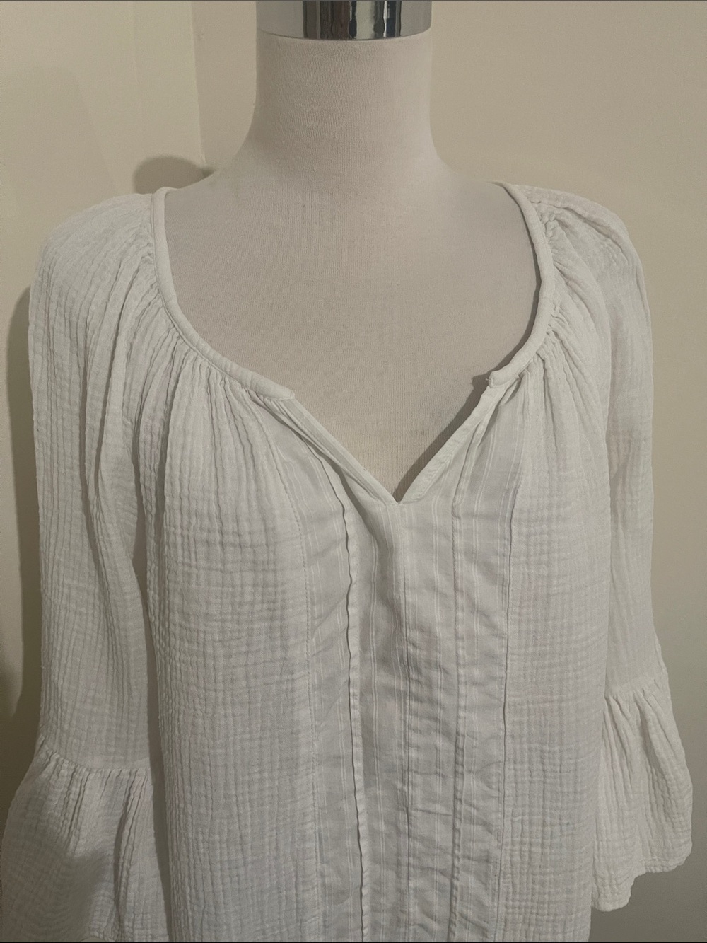 beachlunchlounge White Gauze cotton Peasant Tunic with Bell Sleeves - Picture 3 of 8